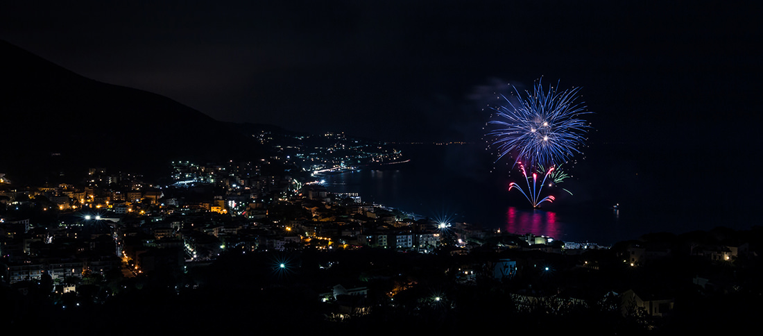 Fuochi d'artificio di Spotorno by Tiziano L. U. Caviglia