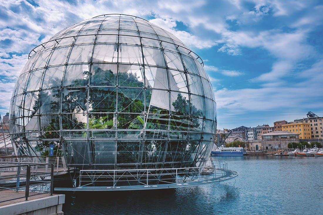 La Biosfera nel Porto Antico di Genova by Tiziano L. U. Caviglia